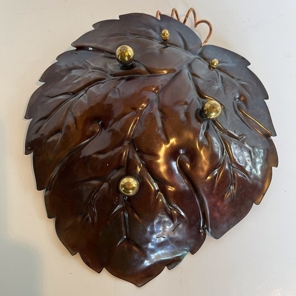 Vintage Copper Grape Leaf Metalware Tray - Picture 9 of 11